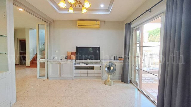 ประกาศฟรี! ซื้อ-ขาย-เช่า คอนโด บ้าน ทาวน์โฮม ที่ดิน และพื้นที่เชิงพาณิชย์ทั่วประเทศไทย ทุกทำเล ทุกงบประมาณ ไม่มีค่าใช้จ่าย ลงง่าย ขายไว เข้าถึงผู้ซื้อโดยตรง 3 292565pic2.jpg