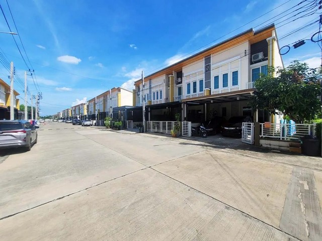 ประกาศฟรี! ซื้อ-ขาย-เช่า คอนโด บ้าน ทาวน์โฮม ที่ดิน และพื้นที่เชิงพาณิชย์ทั่วประเทศไทย ทุกทำเล ทุกงบประมาณ ไม่มีค่าใช้จ่าย ลงง่าย ขายไว เข้าถึงผู้ซื้อโดยตรง 4 249719pic3.jpg