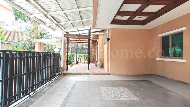 ประกาศฟรี! ซื้อ-ขาย-เช่า คอนโด บ้าน ทาวน์โฮม ที่ดิน และพื้นที่เชิงพาณิชย์ทั่วประเทศไทย ทุกทำเล ทุกงบประมาณ ไม่มีค่าใช้จ่าย ลงง่าย ขายไว เข้าถึงผู้ซื้อโดยตรง 3 291101pic2.jpg