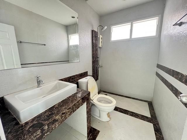 ประกาศฟรี! ซื้อ-ขาย-เช่า คอนโด บ้าน ทาวน์โฮม ที่ดิน และพื้นที่เชิงพาณิชย์ทั่วประเทศไทย ทุกทำเล ทุกงบประมาณ ไม่มีค่าใช้จ่าย ลงง่าย ขายไว เข้าถึงผู้ซื้อโดยตรง 5 249443pic4.jpg