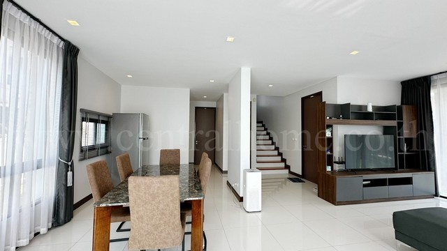 ประกาศฟรี! ซื้อ-ขาย-เช่า คอนโด บ้าน ทาวน์โฮม ที่ดิน และพื้นที่เชิงพาณิชย์ทั่วประเทศไทย ทุกทำเล ทุกงบประมาณ ไม่มีค่าใช้จ่าย ลงง่าย ขายไว เข้าถึงผู้ซื้อโดยตรง 5 287215pic4.jpg