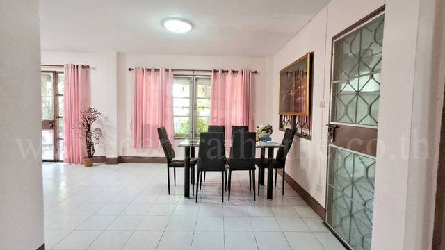 ประกาศฟรี! ซื้อ-ขาย-เช่า คอนโด บ้าน ทาวน์โฮม ที่ดิน และพื้นที่เชิงพาณิชย์ทั่วประเทศไทย ทุกทำเล ทุกงบประมาณ ไม่มีค่าใช้จ่าย ลงง่าย ขายไว เข้าถึงผู้ซื้อโดยตรง 5 286690pic4.jpg