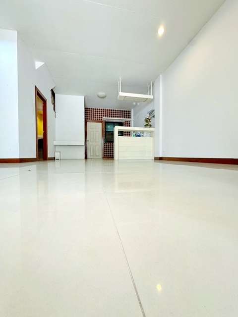 ประกาศฟรี! ซื้อ-ขาย-เช่า คอนโด บ้าน ทาวน์โฮม ที่ดิน และพื้นที่เชิงพาณิชย์ทั่วประเทศไทย ทุกทำเล ทุกงบประมาณ ไม่มีค่าใช้จ่าย ลงง่าย ขายไว เข้าถึงผู้ซื้อโดยตรง 4 249883pic3.jpg