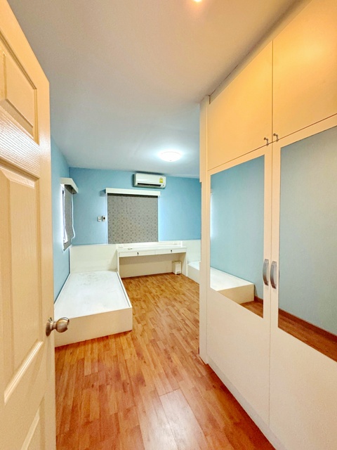 ประกาศฟรี! ซื้อ-ขาย-เช่า คอนโด บ้าน ทาวน์โฮม ที่ดิน และพื้นที่เชิงพาณิชย์ทั่วประเทศไทย ทุกทำเล ทุกงบประมาณ ไม่มีค่าใช้จ่าย ลงง่าย ขายไว เข้าถึงผู้ซื้อโดยตรง 5 249882pic4.jpg