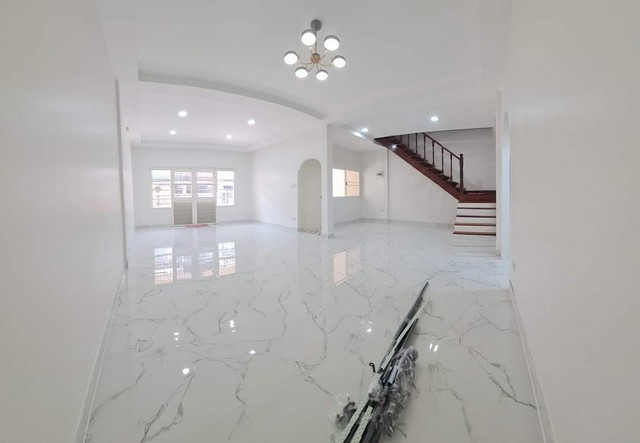 ประกาศฟรี! ซื้อ-ขาย-เช่า คอนโด บ้าน ทาวน์โฮม ที่ดิน และพื้นที่เชิงพาณิชย์ทั่วประเทศไทย ทุกทำเล ทุกงบประมาณ ไม่มีค่าใช้จ่าย ลงง่าย ขายไว เข้าถึงผู้ซื้อโดยตรง 5 314299pic4.jpg