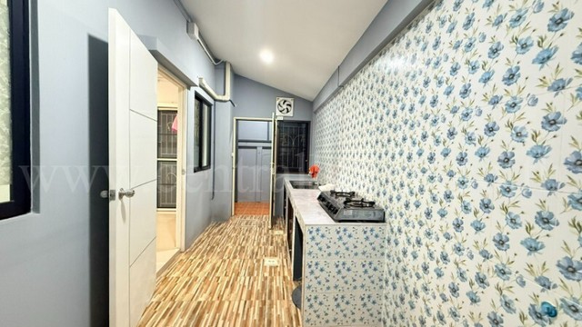 ประกาศฟรี! ซื้อ-ขาย-เช่า คอนโด บ้าน ทาวน์โฮม ที่ดิน และพื้นที่เชิงพาณิชย์ทั่วประเทศไทย ทุกทำเล ทุกงบประมาณ ไม่มีค่าใช้จ่าย ลงง่าย ขายไว เข้าถึงผู้ซื้อโดยตรง 5 245396pic4.jpg