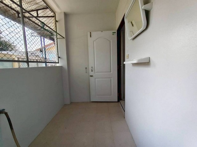 ประกาศฟรี! ซื้อ-ขาย-เช่า คอนโด บ้าน ทาวน์โฮม ที่ดิน และพื้นที่เชิงพาณิชย์ทั่วประเทศไทย ทุกทำเล ทุกงบประมาณ ไม่มีค่าใช้จ่าย ลงง่าย ขายไว เข้าถึงผู้ซื้อโดยตรง 4 314293pic3.jpg