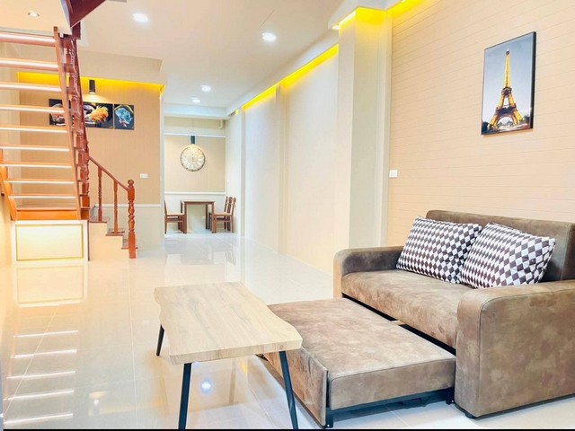 ประกาศฟรี! ซื้อ-ขาย-เช่า คอนโด บ้าน ทาวน์โฮม ที่ดิน และพื้นที่เชิงพาณิชย์ทั่วประเทศไทย ทุกทำเล ทุกงบประมาณ ไม่มีค่าใช้จ่าย ลงง่าย ขายไว เข้าถึงผู้ซื้อโดยตรง 3 314261pic2.jpg