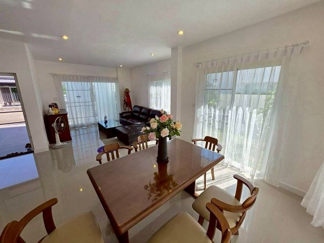 ประกาศฟรี! ซื้อ-ขาย-เช่า คอนโด บ้าน ทาวน์โฮม ที่ดิน และพื้นที่เชิงพาณิชย์ทั่วประเทศไทย ทุกทำเล ทุกงบประมาณ ไม่มีค่าใช้จ่าย ลงง่าย ขายไว เข้าถึงผู้ซื้อโดยตรง 3 249994pic2.jpg