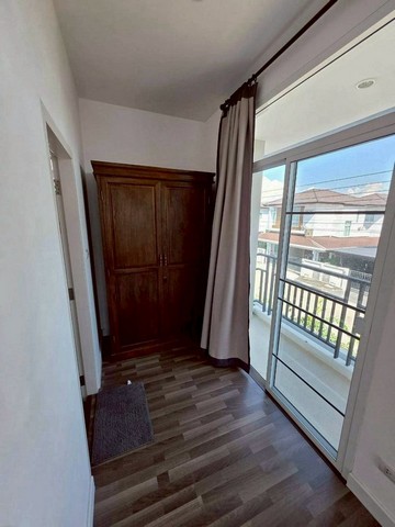 ประกาศฟรี! ซื้อ-ขาย-เช่า คอนโด บ้าน ทาวน์โฮม ที่ดิน และพื้นที่เชิงพาณิชย์ทั่วประเทศไทย ทุกทำเล ทุกงบประมาณ ไม่มีค่าใช้จ่าย ลงง่าย ขายไว เข้าถึงผู้ซื้อโดยตรง 5 249994pic4.jpg