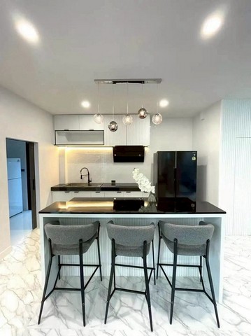 ประกาศฟรี! ซื้อ-ขาย-เช่า คอนโด บ้าน ทาวน์โฮม ที่ดิน และพื้นที่เชิงพาณิชย์ทั่วประเทศไทย ทุกทำเล ทุกงบประมาณ ไม่มีค่าใช้จ่าย ลงง่าย ขายไว เข้าถึงผู้ซื้อโดยตรง 5 249980pic4.jpg