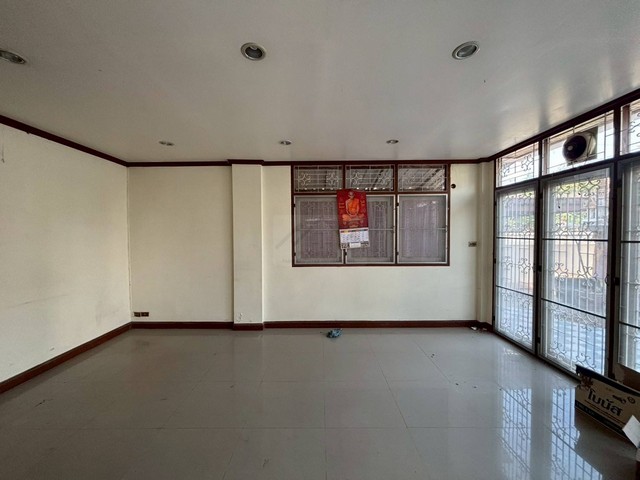 ประกาศฟรี! ซื้อ-ขาย-เช่า คอนโด บ้าน ทาวน์โฮม ที่ดิน และพื้นที่เชิงพาณิชย์ทั่วประเทศไทย ทุกทำเล ทุกงบประมาณ ไม่มีค่าใช้จ่าย ลงง่าย ขายไว เข้าถึงผู้ซื้อโดยตรง 4 511914pic3.jpg