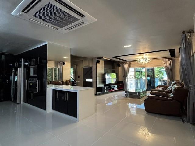 ประกาศฟรี! ซื้อ-ขาย-เช่า คอนโด บ้าน ทาวน์โฮม ที่ดิน และพื้นที่เชิงพาณิชย์ทั่วประเทศไทย ทุกทำเล ทุกงบประมาณ ไม่มีค่าใช้จ่าย ลงง่าย ขายไว เข้าถึงผู้ซื้อโดยตรง 2 511906pic1.jpg