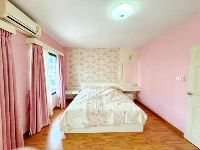 ประกาศฟรี! ซื้อ-ขาย-เช่า คอนโด บ้าน ทาวน์โฮม ที่ดิน และพื้นที่เชิงพาณิชย์ทั่วประเทศไทย ทุกทำเล ทุกงบประมาณ ไม่มีค่าใช้จ่าย ลงง่าย ขายไว เข้าถึงผู้ซื้อโดยตรง 4 314211pic3.jpg