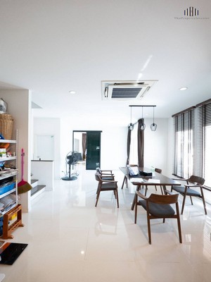 ประกาศฟรี! ซื้อ-ขาย-เช่า คอนโด บ้าน ทาวน์โฮม ที่ดิน และพื้นที่เชิงพาณิชย์ทั่วประเทศไทย ทุกทำเล ทุกงบประมาณ ไม่มีค่าใช้จ่าย ลงง่าย ขายไว เข้าถึงผู้ซื้อโดยตรง 4 512624pic3.jpg