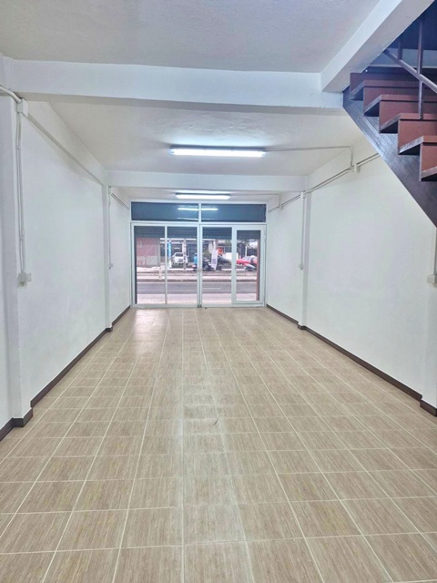 ประกาศฟรี! ซื้อ-ขาย-เช่า คอนโด บ้าน ทาวน์โฮม ที่ดิน และพื้นที่เชิงพาณิชย์ทั่วประเทศไทย ทุกทำเล ทุกงบประมาณ ไม่มีค่าใช้จ่าย ลงง่าย ขายไว เข้าถึงผู้ซื้อโดยตรง 3 250004pic2.jpg