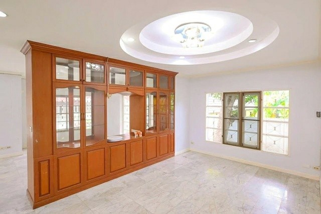 ประกาศฟรี! ซื้อ-ขาย-เช่า คอนโด บ้าน ทาวน์โฮม ที่ดิน และพื้นที่เชิงพาณิชย์ทั่วประเทศไทย ทุกทำเล ทุกงบประมาณ ไม่มีค่าใช้จ่าย ลงง่าย ขายไว เข้าถึงผู้ซื้อโดยตรง 3 249993pic2.jpg