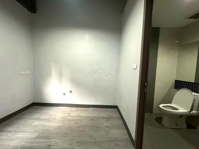 ประกาศฟรี! ซื้อ-ขาย-เช่า คอนโด บ้าน ทาวน์โฮม ที่ดิน และพื้นที่เชิงพาณิชย์ทั่วประเทศไทย ทุกทำเล ทุกงบประมาณ ไม่มีค่าใช้จ่าย ลงง่าย ขายไว เข้าถึงผู้ซื้อโดยตรง 5 512622pic4.jpg