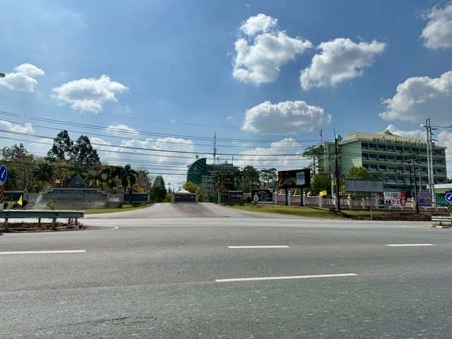 ประกาศฟรี! ซื้อ-ขาย-เช่า คอนโด บ้าน ทาวน์โฮม ที่ดิน และพื้นที่เชิงพาณิชย์ทั่วประเทศไทย ทุกทำเล ทุกงบประมาณ ไม่มีค่าใช้จ่าย ลงง่าย ขายไว เข้าถึงผู้ซื้อโดยตรง 5 314361pic4.jpg