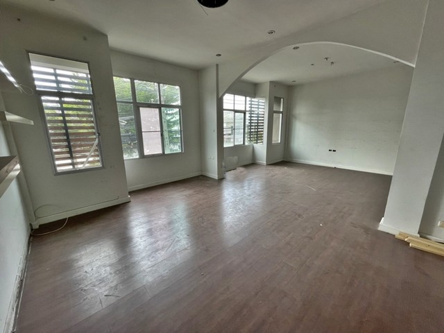 ประกาศฟรี! ซื้อ-ขาย-เช่า คอนโด บ้าน ทาวน์โฮม ที่ดิน และพื้นที่เชิงพาณิชย์ทั่วประเทศไทย ทุกทำเล ทุกงบประมาณ ไม่มีค่าใช้จ่าย ลงง่าย ขายไว เข้าถึงผู้ซื้อโดยตรง 3 250072pic2.jpg