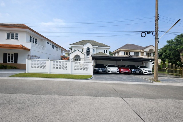 ประกาศฟรี! ซื้อ-ขาย-เช่า คอนโด บ้าน ทาวน์โฮม ที่ดิน และพื้นที่เชิงพาณิชย์ทั่วประเทศไทย ทุกทำเล ทุกงบประมาณ ไม่มีค่าใช้จ่าย ลงง่าย ขายไว เข้าถึงผู้ซื้อโดยตรง 2 314303pic1.jpg