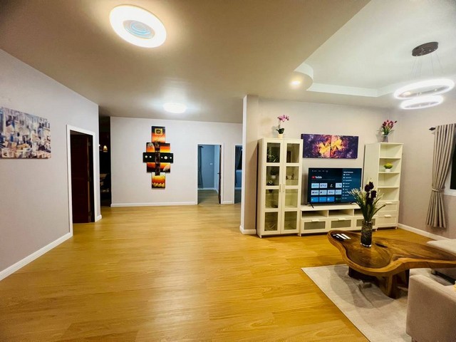 ประกาศฟรี! ซื้อ-ขาย-เช่า คอนโด บ้าน ทาวน์โฮม ที่ดิน และพื้นที่เชิงพาณิชย์ทั่วประเทศไทย ทุกทำเล ทุกงบประมาณ ไม่มีค่าใช้จ่าย ลงง่าย ขายไว เข้าถึงผู้ซื้อโดยตรง 5 512838pic4.jpg