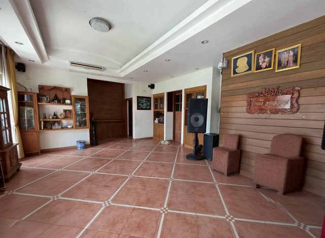 ประกาศฟรี! ซื้อ-ขาย-เช่า คอนโด บ้าน ทาวน์โฮม ที่ดิน และพื้นที่เชิงพาณิชย์ทั่วประเทศไทย ทุกทำเล ทุกงบประมาณ ไม่มีค่าใช้จ่าย ลงง่าย ขายไว เข้าถึงผู้ซื้อโดยตรง 5 250962pic4.jpg