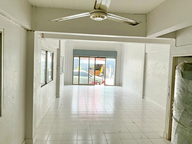 ประกาศฟรี! ซื้อ-ขาย-เช่า คอนโด บ้าน ทาวน์โฮม ที่ดิน และพื้นที่เชิงพาณิชย์ทั่วประเทศไทย ทุกทำเล ทุกงบประมาณ ไม่มีค่าใช้จ่าย ลงง่าย ขายไว เข้าถึงผู้ซื้อโดยตรง 4 250943pic3.jpg