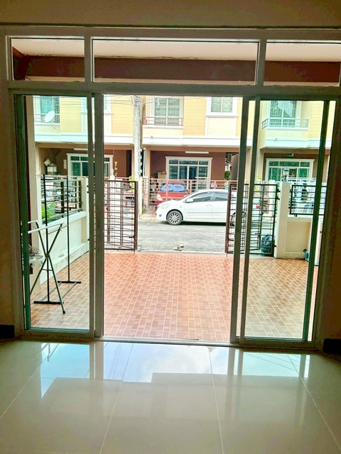 ประกาศฟรี! ซื้อ-ขาย-เช่า คอนโด บ้าน ทาวน์โฮม ที่ดิน และพื้นที่เชิงพาณิชย์ทั่วประเทศไทย ทุกทำเล ทุกงบประมาณ ไม่มีค่าใช้จ่าย ลงง่าย ขายไว เข้าถึงผู้ซื้อโดยตรง 5 314417pic4.jpg