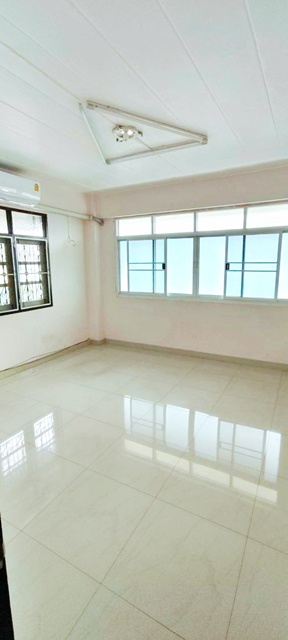 ประกาศฟรี! ซื้อ-ขาย-เช่า คอนโด บ้าน ทาวน์โฮม ที่ดิน และพื้นที่เชิงพาณิชย์ทั่วประเทศไทย ทุกทำเล ทุกงบประมาณ ไม่มีค่าใช้จ่าย ลงง่าย ขายไว เข้าถึงผู้ซื้อโดยตรง 4 314411pic3.jpg