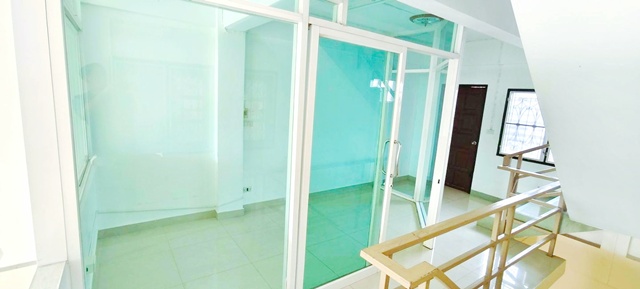 ประกาศฟรี! ซื้อ-ขาย-เช่า คอนโด บ้าน ทาวน์โฮม ที่ดิน และพื้นที่เชิงพาณิชย์ทั่วประเทศไทย ทุกทำเล ทุกงบประมาณ ไม่มีค่าใช้จ่าย ลงง่าย ขายไว เข้าถึงผู้ซื้อโดยตรง 3 314410pic2.jpg