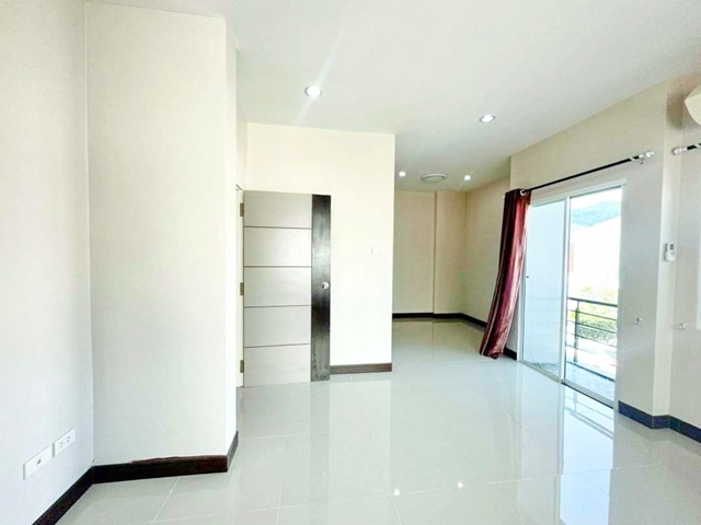 ประกาศฟรี! ซื้อ-ขาย-เช่า คอนโด บ้าน ทาวน์โฮม ที่ดิน และพื้นที่เชิงพาณิชย์ทั่วประเทศไทย ทุกทำเล ทุกงบประมาณ ไม่มีค่าใช้จ่าย ลงง่าย ขายไว เข้าถึงผู้ซื้อโดยตรง 4 250917pic3.jpg