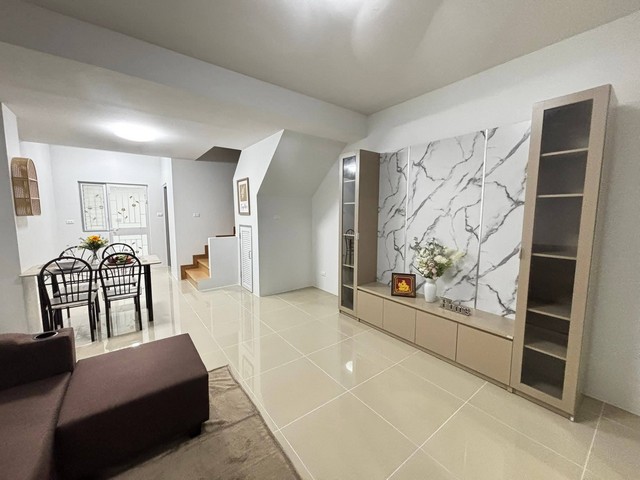 ประกาศฟรี! ซื้อ-ขาย-เช่า คอนโด บ้าน ทาวน์โฮม ที่ดิน และพื้นที่เชิงพาณิชย์ทั่วประเทศไทย ทุกทำเล ทุกงบประมาณ ไม่มีค่าใช้จ่าย ลงง่าย ขายไว เข้าถึงผู้ซื้อโดยตรง 2 314498pic1.jpg