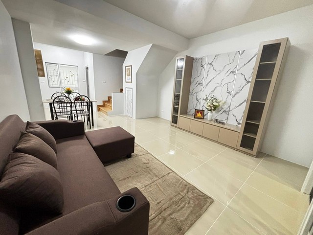 ประกาศฟรี! ซื้อ-ขาย-เช่า คอนโด บ้าน ทาวน์โฮม ที่ดิน และพื้นที่เชิงพาณิชย์ทั่วประเทศไทย ทุกทำเล ทุกงบประมาณ ไม่มีค่าใช้จ่าย ลงง่าย ขายไว เข้าถึงผู้ซื้อโดยตรง 3 314498pic2.jpg