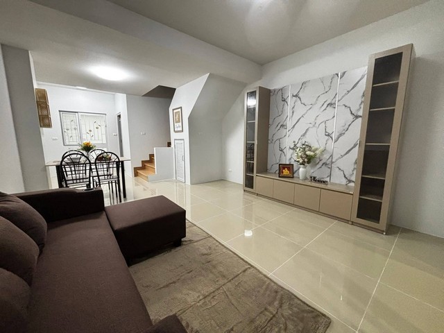 ประกาศฟรี! ซื้อ-ขาย-เช่า คอนโด บ้าน ทาวน์โฮม ที่ดิน และพื้นที่เชิงพาณิชย์ทั่วประเทศไทย ทุกทำเล ทุกงบประมาณ ไม่มีค่าใช้จ่าย ลงง่าย ขายไว เข้าถึงผู้ซื้อโดยตรง 5 314498pic4.jpg