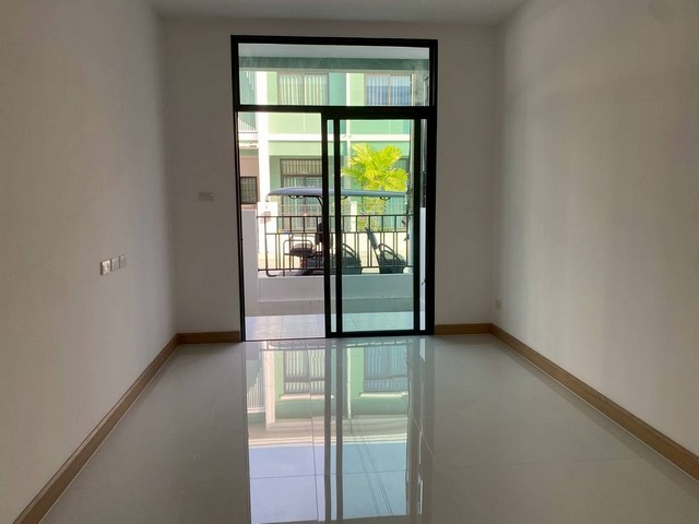 ประกาศฟรี! ซื้อ-ขาย-เช่า คอนโด บ้าน ทาวน์โฮม ที่ดิน และพื้นที่เชิงพาณิชย์ทั่วประเทศไทย ทุกทำเล ทุกงบประมาณ ไม่มีค่าใช้จ่าย ลงง่าย ขายไว เข้าถึงผู้ซื้อโดยตรง 4 314497pic3.jpg