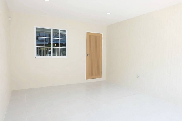 ประกาศฟรี! ซื้อ-ขาย-เช่า คอนโด บ้าน ทาวน์โฮม ที่ดิน และพื้นที่เชิงพาณิชย์ทั่วประเทศไทย ทุกทำเล ทุกงบประมาณ ไม่มีค่าใช้จ่าย ลงง่าย ขายไว เข้าถึงผู้ซื้อโดยตรง 4 251014pic3.jpg