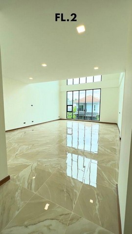 ประกาศฟรี! ซื้อ-ขาย-เช่า คอนโด บ้าน ทาวน์โฮม ที่ดิน และพื้นที่เชิงพาณิชย์ทั่วประเทศไทย ทุกทำเล ทุกงบประมาณ ไม่มีค่าใช้จ่าย ลงง่าย ขายไว เข้าถึงผู้ซื้อโดยตรง 4 512181pic3.jpg