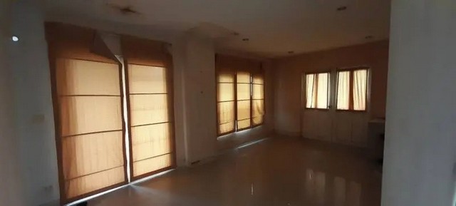 ประกาศฟรี! ซื้อ-ขาย-เช่า คอนโด บ้าน ทาวน์โฮม ที่ดิน และพื้นที่เชิงพาณิชย์ทั่วประเทศไทย ทุกทำเล ทุกงบประมาณ ไม่มีค่าใช้จ่าย ลงง่าย ขายไว เข้าถึงผู้ซื้อโดยตรง 5 249966pic4.jpg