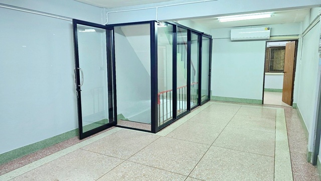 ประกาศฟรี! ซื้อ-ขาย-เช่า คอนโด บ้าน ทาวน์โฮม ที่ดิน และพื้นที่เชิงพาณิชย์ทั่วประเทศไทย ทุกทำเล ทุกงบประมาณ ไม่มีค่าใช้จ่าย ลงง่าย ขายไว เข้าถึงผู้ซื้อโดยตรง 3 250980pic2.jpg