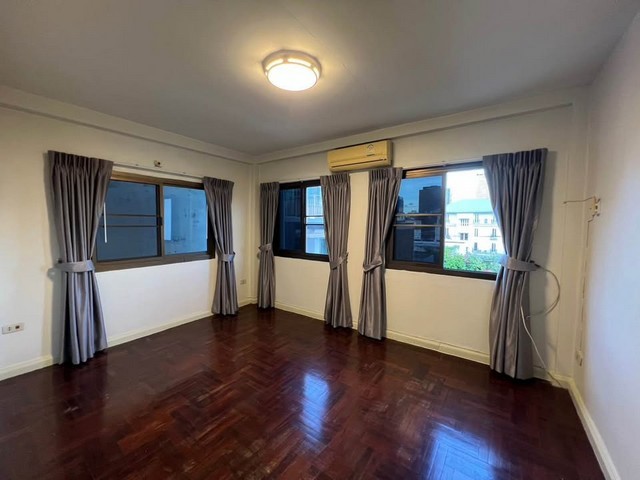 ประกาศฟรี! ซื้อ-ขาย-เช่า คอนโด บ้าน ทาวน์โฮม ที่ดิน และพื้นที่เชิงพาณิชย์ทั่วประเทศไทย ทุกทำเล ทุกงบประมาณ ไม่มีค่าใช้จ่าย ลงง่าย ขายไว เข้าถึงผู้ซื้อโดยตรง 5 512967pic4.jpg