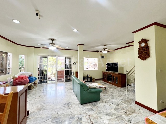 ประกาศฟรี! ซื้อ-ขาย-เช่า คอนโด บ้าน ทาวน์โฮม ที่ดิน และพื้นที่เชิงพาณิชย์ทั่วประเทศไทย ทุกทำเล ทุกงบประมาณ ไม่มีค่าใช้จ่าย ลงง่าย ขายไว เข้าถึงผู้ซื้อโดยตรง 3 230075pic2.jpg