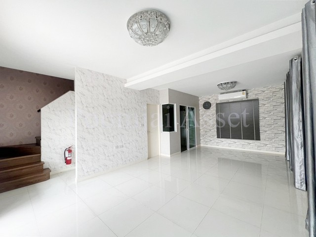 ประกาศฟรี! ซื้อ-ขาย-เช่า คอนโด บ้าน ทาวน์โฮม ที่ดิน และพื้นที่เชิงพาณิชย์ทั่วประเทศไทย ทุกทำเล ทุกงบประมาณ ไม่มีค่าใช้จ่าย ลงง่าย ขายไว เข้าถึงผู้ซื้อโดยตรง 3 199929pic2.jpg