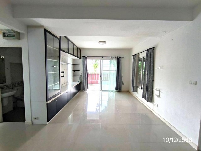 ประกาศฟรี! ซื้อ-ขาย-เช่า คอนโด บ้าน ทาวน์โฮม ที่ดิน และพื้นที่เชิงพาณิชย์ทั่วประเทศไทย ทุกทำเล ทุกงบประมาณ ไม่มีค่าใช้จ่าย ลงง่าย ขายไว เข้าถึงผู้ซื้อโดยตรง 4 251569pic3.jpg