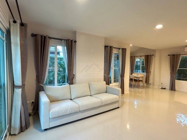 ประกาศฟรี! ซื้อ-ขาย-เช่า คอนโด บ้าน ทาวน์โฮม ที่ดิน และพื้นที่เชิงพาณิชย์ทั่วประเทศไทย ทุกทำเล ทุกงบประมาณ ไม่มีค่าใช้จ่าย ลงง่าย ขายไว เข้าถึงผู้ซื้อโดยตรง 3 513120pic2.jpg