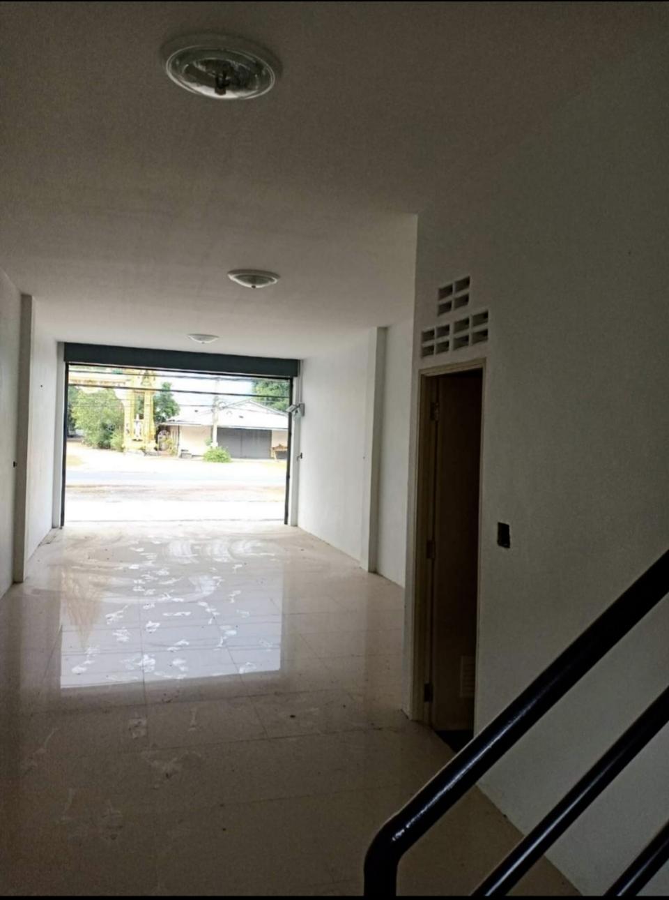 ประกาศฟรี! ซื้อ-ขาย-เช่า คอนโด บ้าน ทาวน์โฮม ที่ดิน และพื้นที่เชิงพาณิชย์ทั่วประเทศไทย ทุกทำเล ทุกงบประมาณ ไม่มีค่าใช้จ่าย ลงง่าย ขายไว เข้าถึงผู้ซื้อโดยตรง 5 314349pic4.jpg