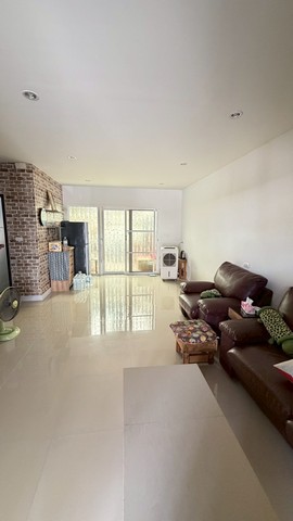 ประกาศฟรี! ซื้อ-ขาย-เช่า คอนโด บ้าน ทาวน์โฮม ที่ดิน และพื้นที่เชิงพาณิชย์ทั่วประเทศไทย ทุกทำเล ทุกงบประมาณ ไม่มีค่าใช้จ่าย ลงง่าย ขายไว เข้าถึงผู้ซื้อโดยตรง 3 293926pic2.jpg