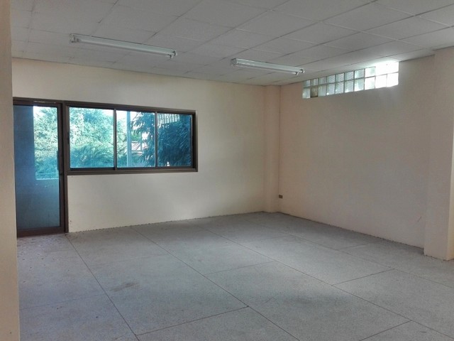 ประกาศฟรี! ซื้อ-ขาย-เช่า คอนโด บ้าน ทาวน์โฮม ที่ดิน และพื้นที่เชิงพาณิชย์ทั่วประเทศไทย ทุกทำเล ทุกงบประมาณ ไม่มีค่าใช้จ่าย ลงง่าย ขายไว เข้าถึงผู้ซื้อโดยตรง 5 251092pic4.jpg