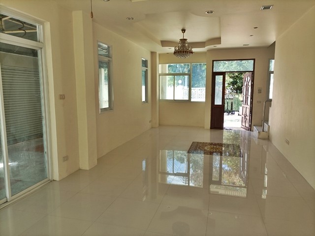 ประกาศฟรี! ซื้อ-ขาย-เช่า คอนโด บ้าน ทาวน์โฮม ที่ดิน และพื้นที่เชิงพาณิชย์ทั่วประเทศไทย ทุกทำเล ทุกงบประมาณ ไม่มีค่าใช้จ่าย ลงง่าย ขายไว เข้าถึงผู้ซื้อโดยตรง 4 251087pic3.jpg