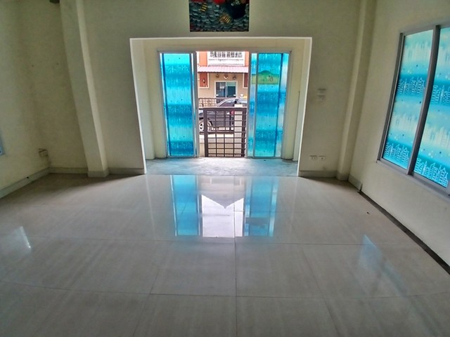 ประกาศฟรี! ซื้อ-ขาย-เช่า คอนโด บ้าน ทาวน์โฮม ที่ดิน และพื้นที่เชิงพาณิชย์ทั่วประเทศไทย ทุกทำเล ทุกงบประมาณ ไม่มีค่าใช้จ่าย ลงง่าย ขายไว เข้าถึงผู้ซื้อโดยตรง 3 251671pic2.jpg